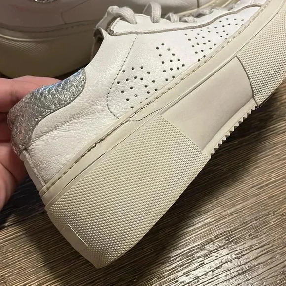 P448 White‎ Leather Sneakers Low Top Casual Shoes Silver Trim Size 36 - Picture 7 of 8
